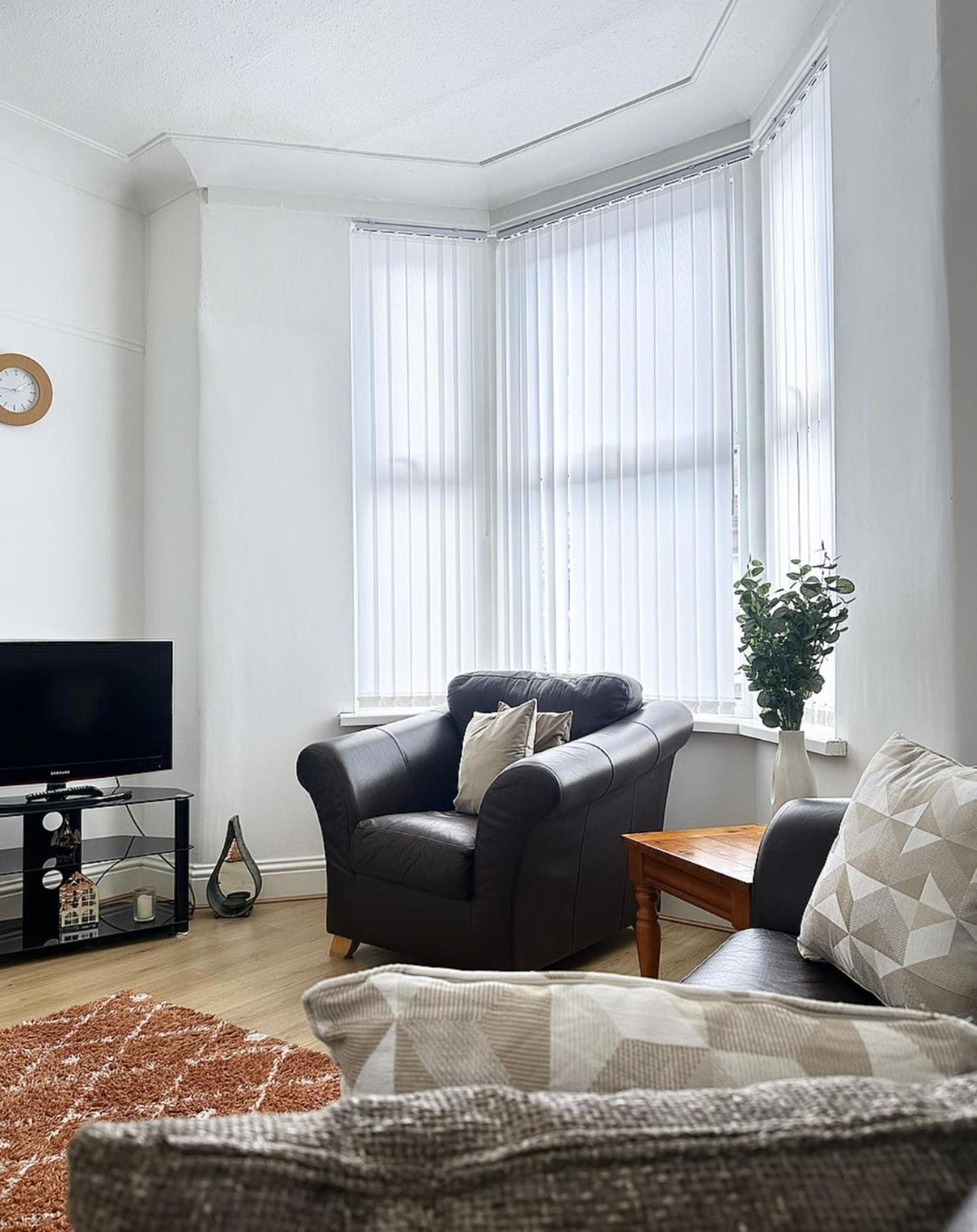 3 Bedroom House Near Football Stadium Holiday home *